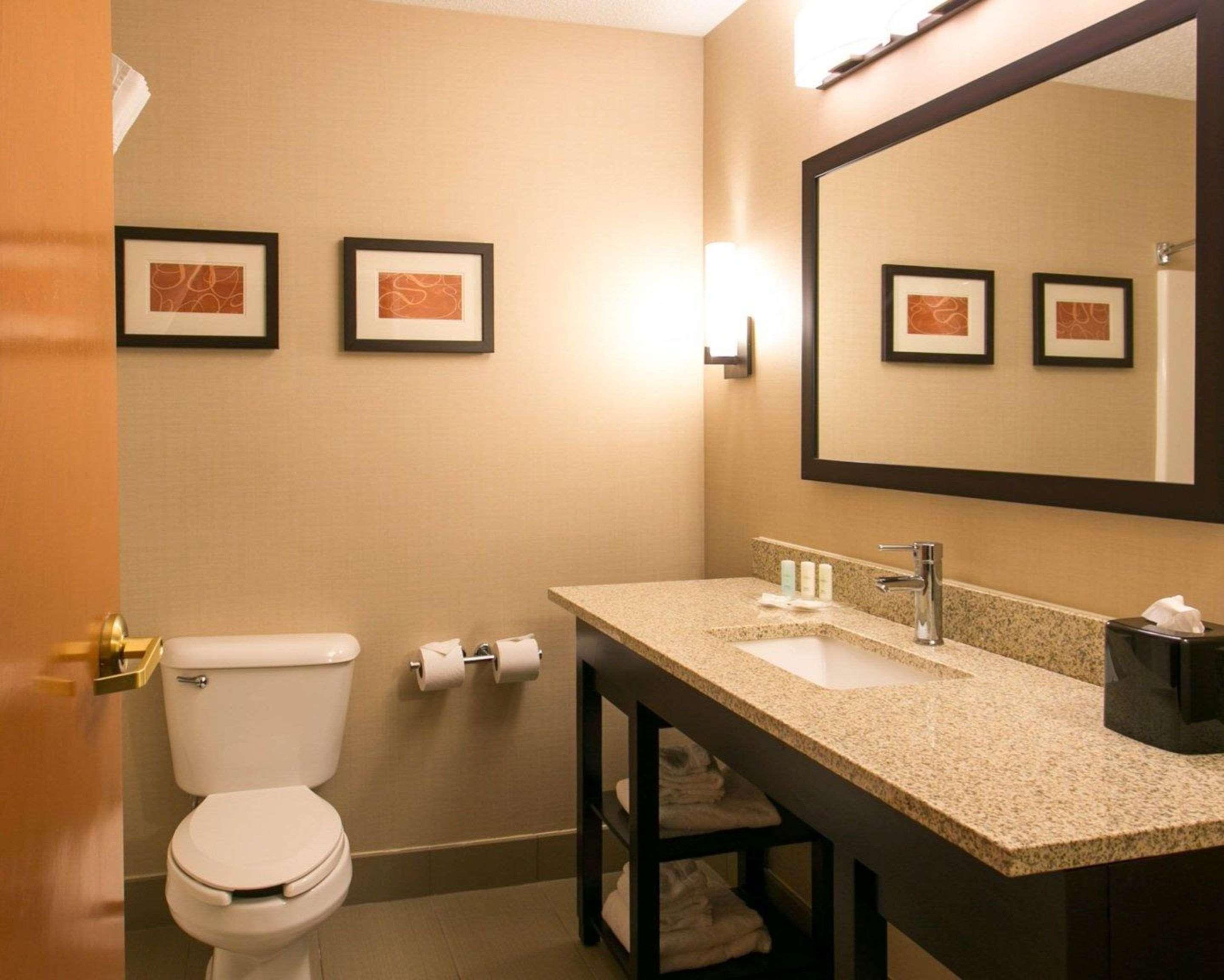 Comfort Suites Benton Harbor - St Joseph Exteriér fotografie