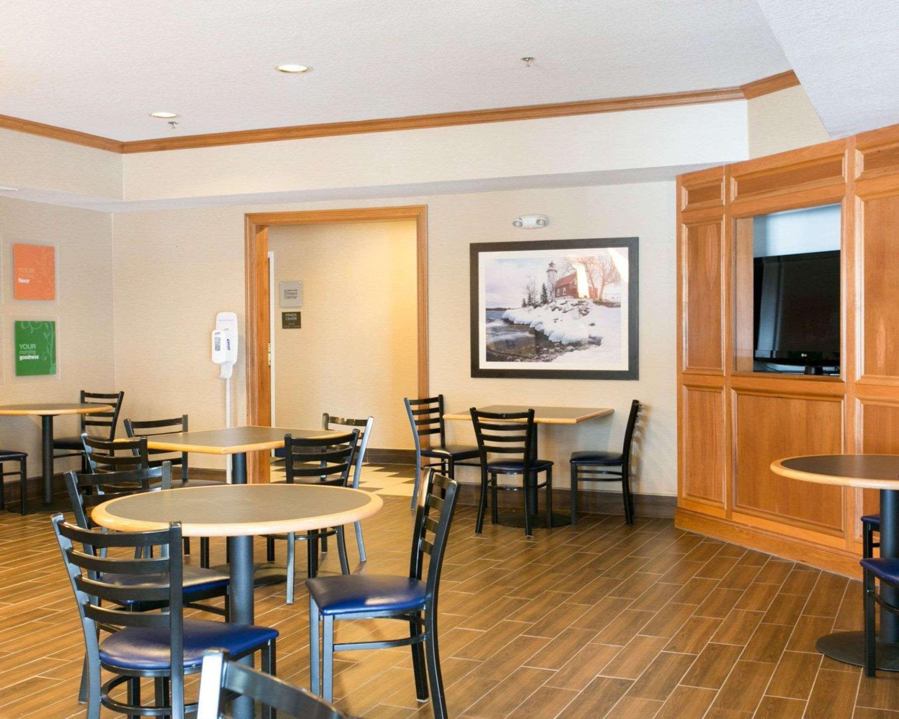 Comfort Suites Benton Harbor - St Joseph Exteriér fotografie