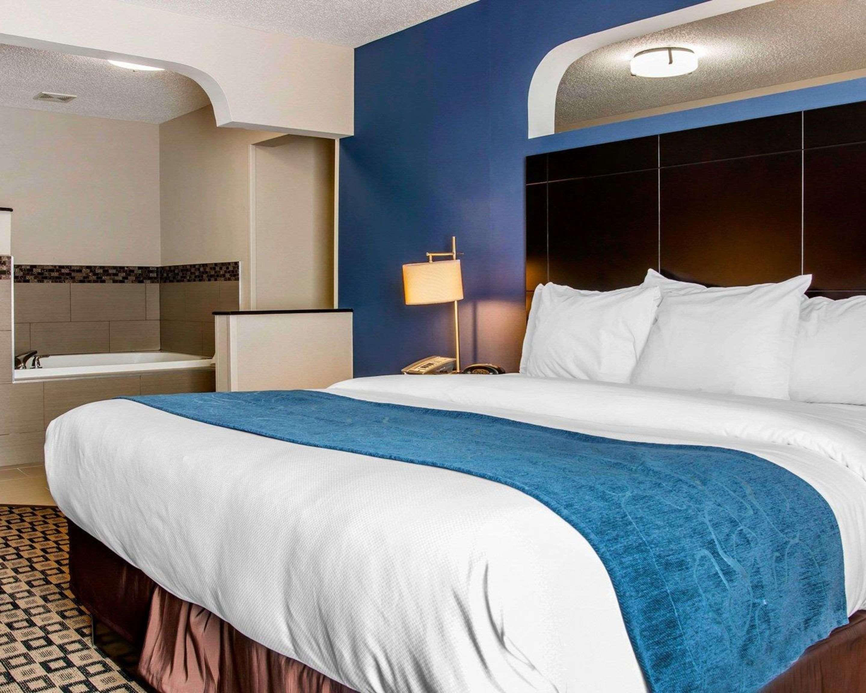 Comfort Suites Benton Harbor - St Joseph Exteriér fotografie