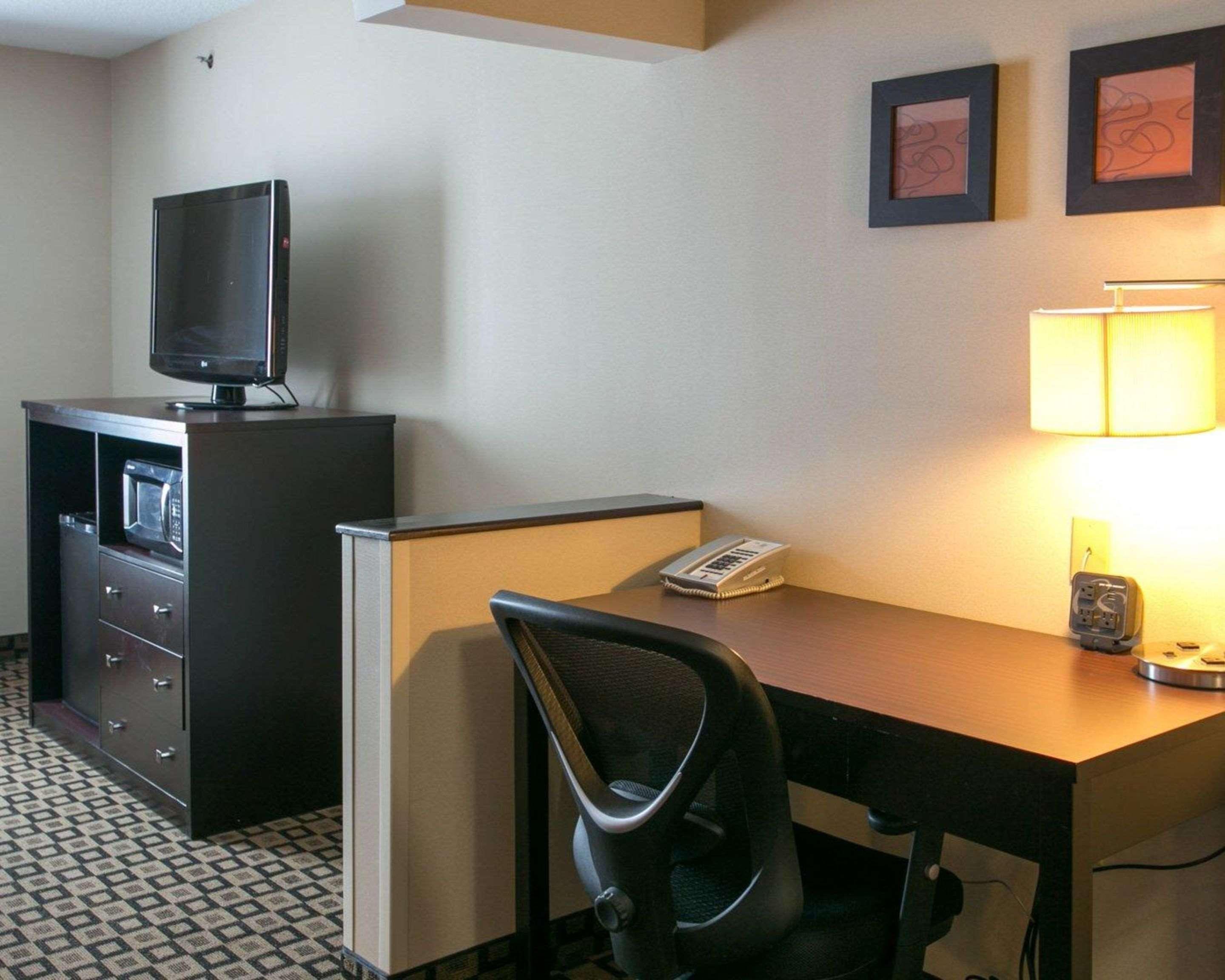 Comfort Suites Benton Harbor - St Joseph Exteriér fotografie